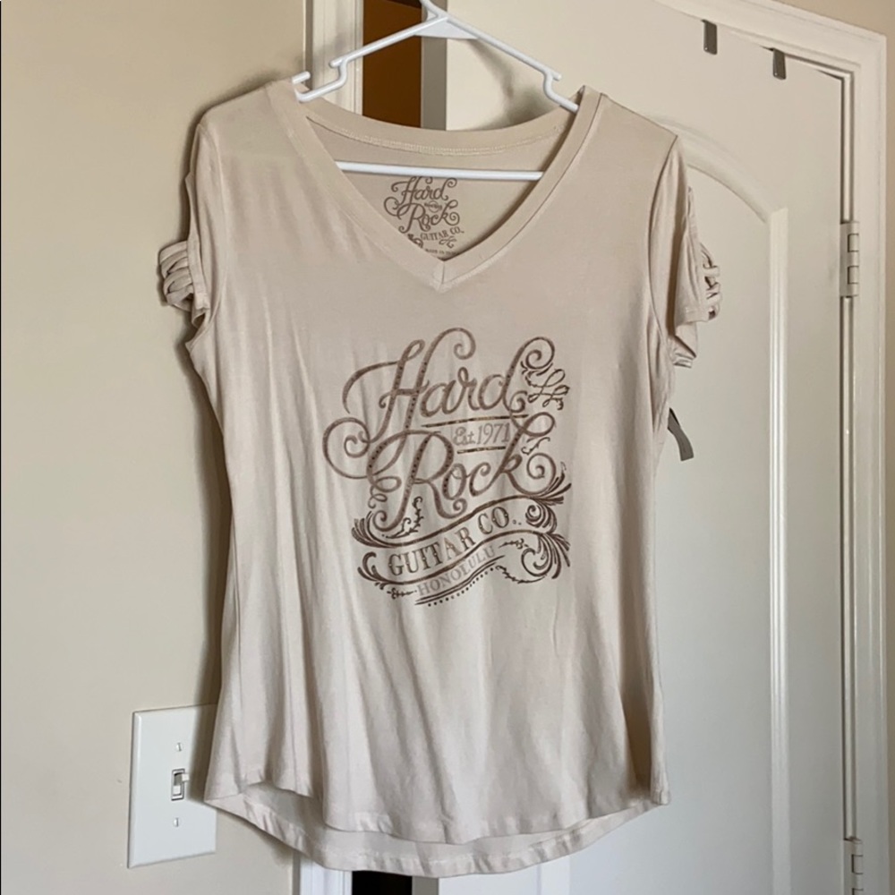 Tee